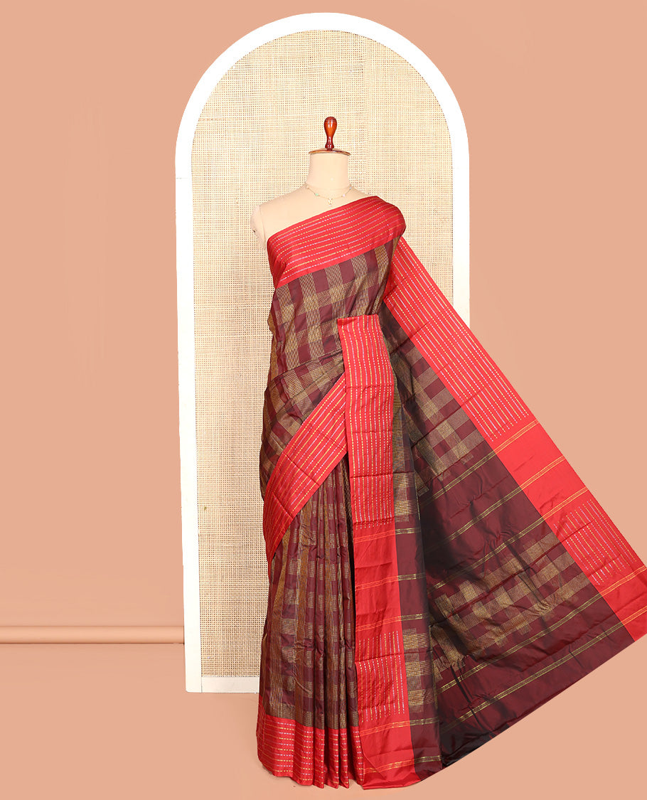 Maroon Aarani Silk Saree, Gleamed Up with Zari Checked Design All Over Its Body, Complemented by a Contrast Zari Striped Border, Zari Checked Design Pallu, and Paired with a Matching Blouse