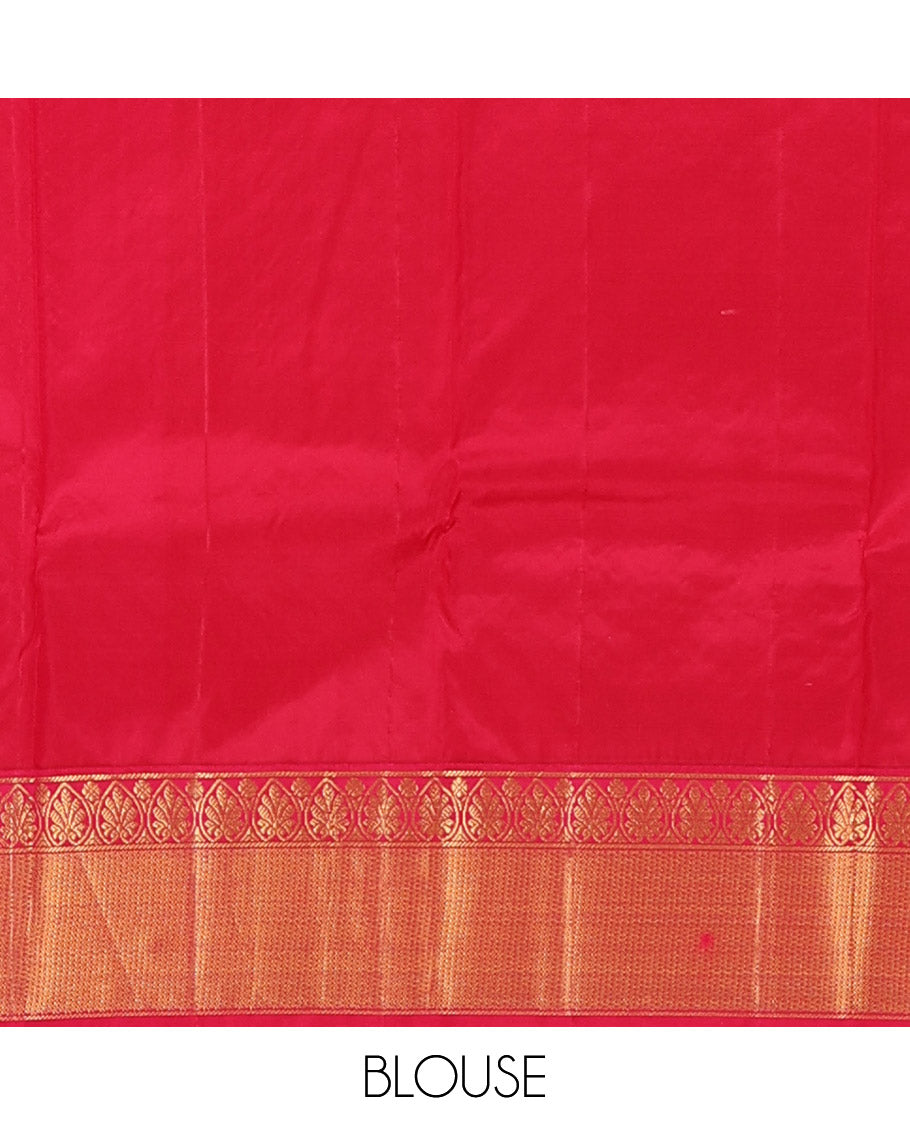 Green paisley zari buttas Bangalore silk saree, contrast zari border of peacock designs, and pallu of ogee patterns