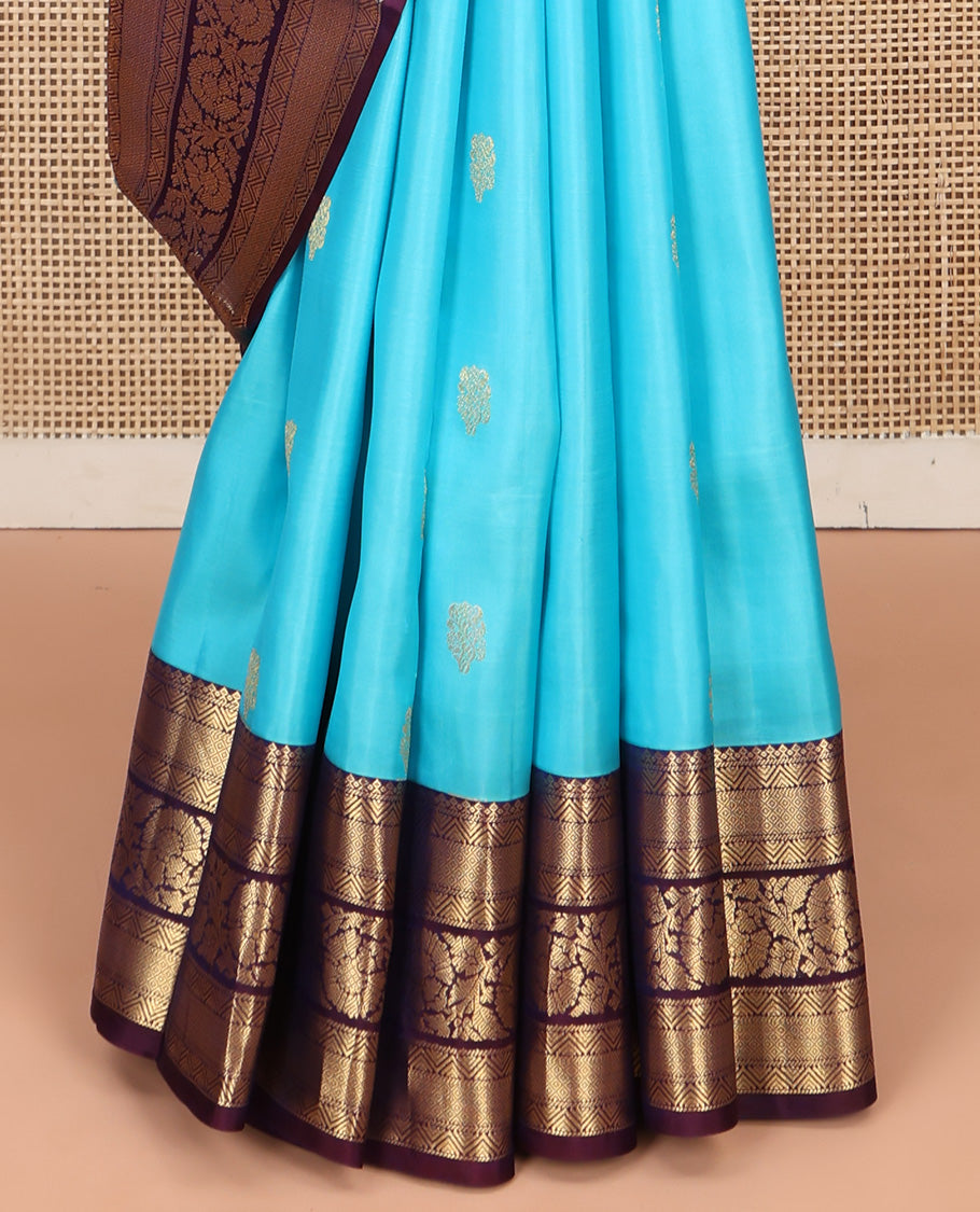 Blue Vasundhara Silk Saree, Adorned with Zari Buttas All Over Its Body, Complemented by Contrast Border of Mayil Kann And Kodi Visiry Designs, Grand Pallu and Paired with a Contrast Blouse