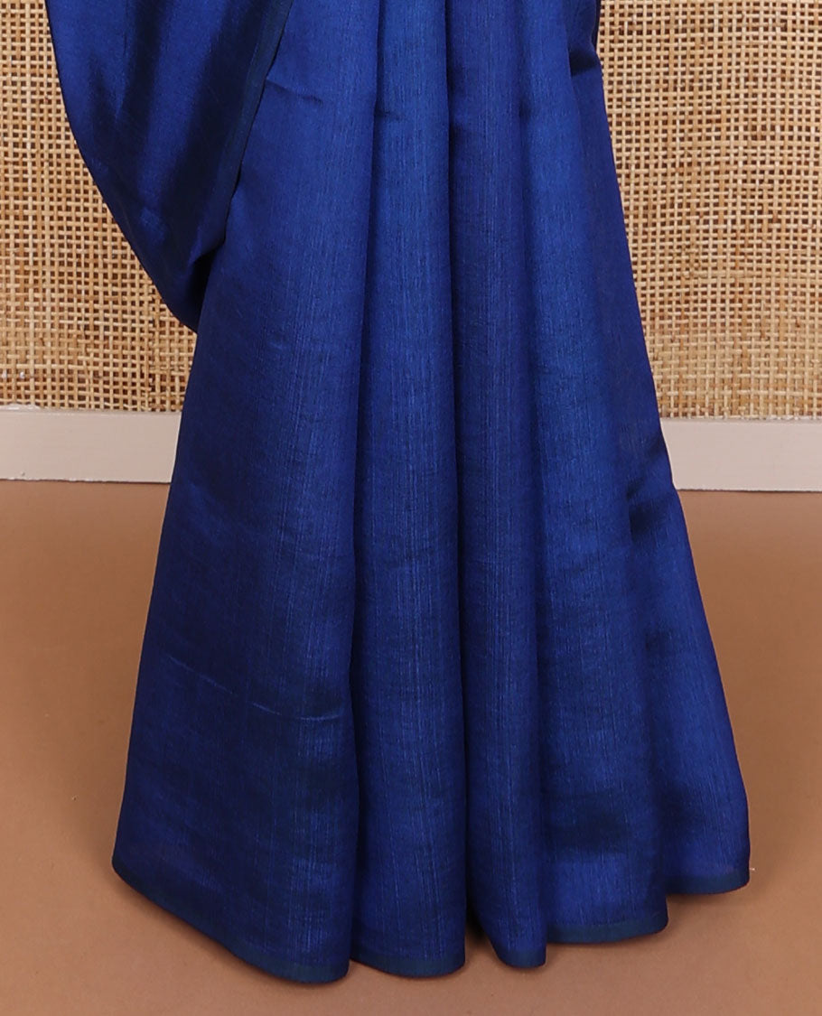 Borderless dark blue kamala silk saree with contrast floral design blouse