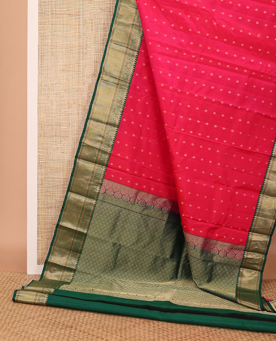 Red zari buttas silk saree, contrast border of rekku,muthu, kodi visiry & vanki, & scallop pallu