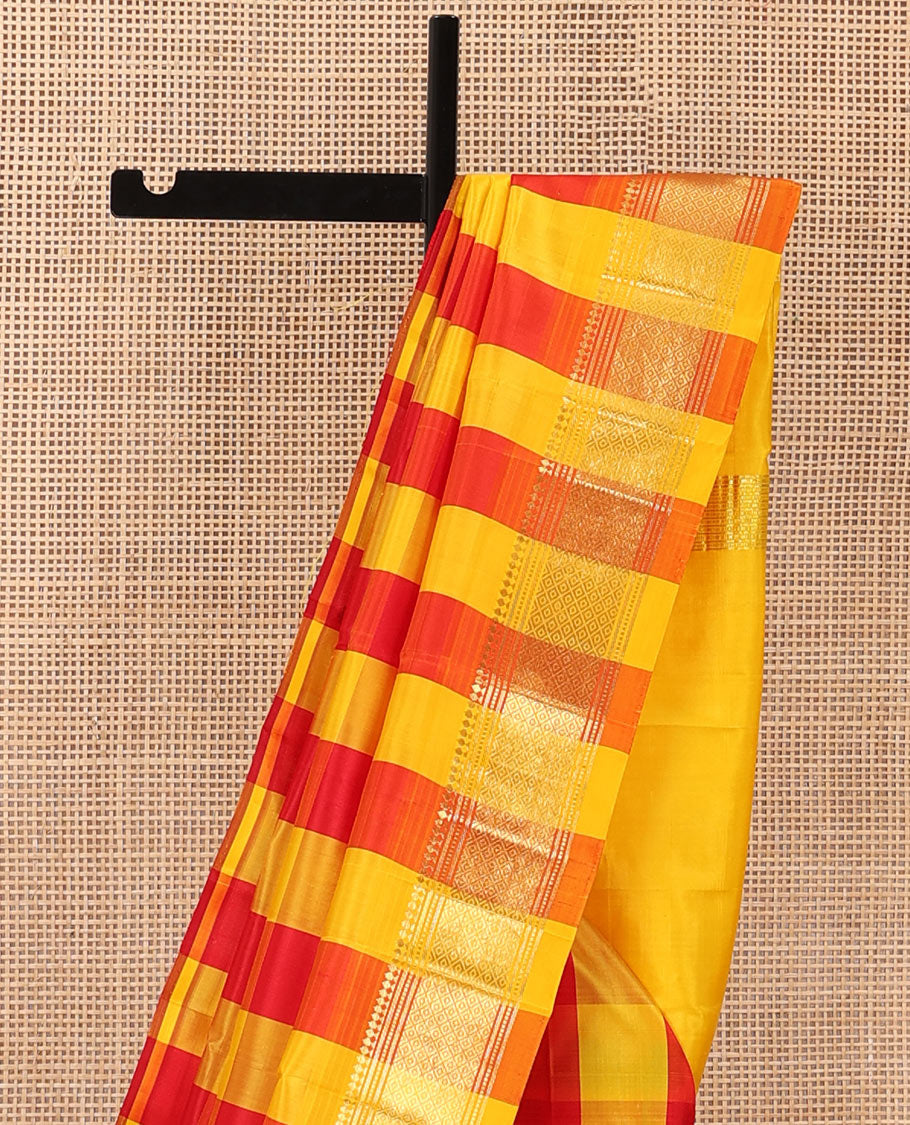Multi-color checked with zari buttas Kanchipuram silk saree, one-sided border of panner sombu, muthu, and mayil kann designs, and zari design pallu
