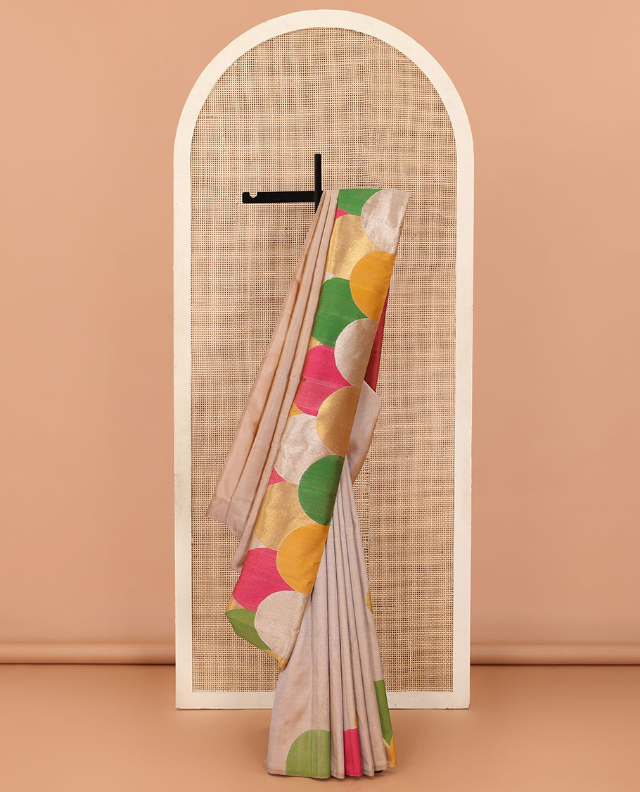 Borderless sandal-base candy colorful scallop designs Kanchipuram silk saree, contrast zari woven pallu