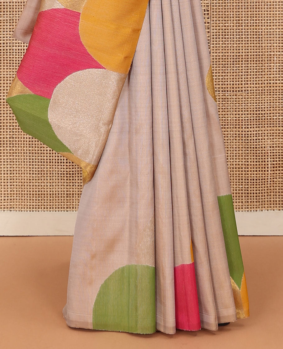 Borderless sandal-base candy colorful scallop designs Kanchipuram silk saree, contrast zari woven pallu