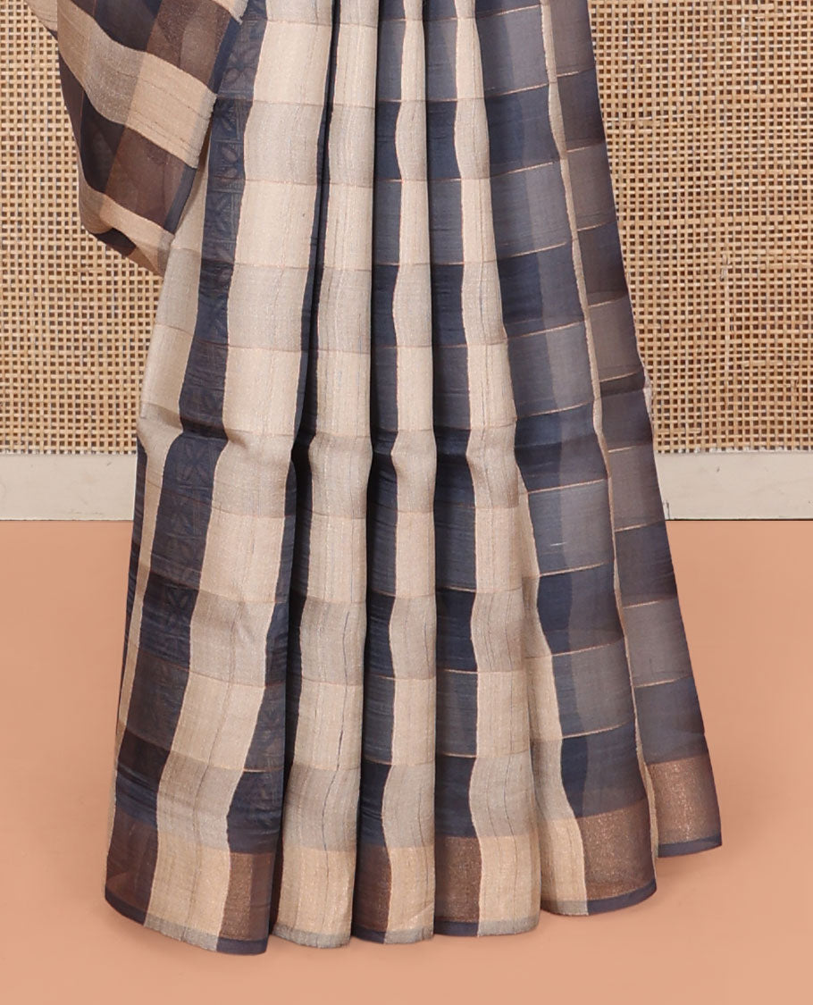 Borderless Multi-Color Checked Tussar Silk Saree, Complemented by a Contrast Animal Motifs Printed Pallu and a Contrast Blouse