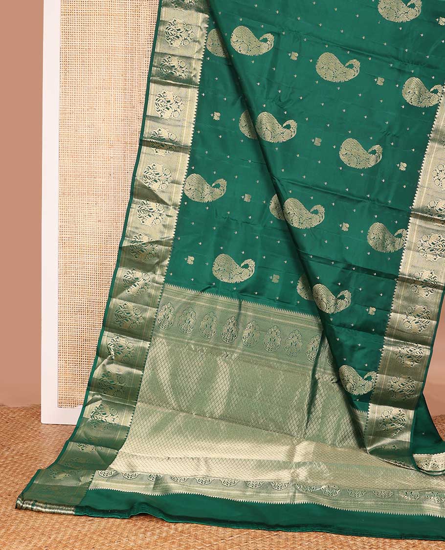 Green zari buttas silk saree, zari border of thilakam mokku, muthu, kathir, ara maadam, and yaanai, and jaal pallu