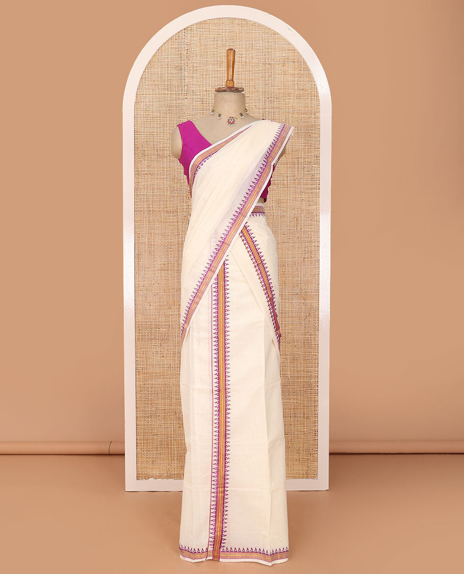 Cream plain Kerala mundu set with contrast striped temple pink border