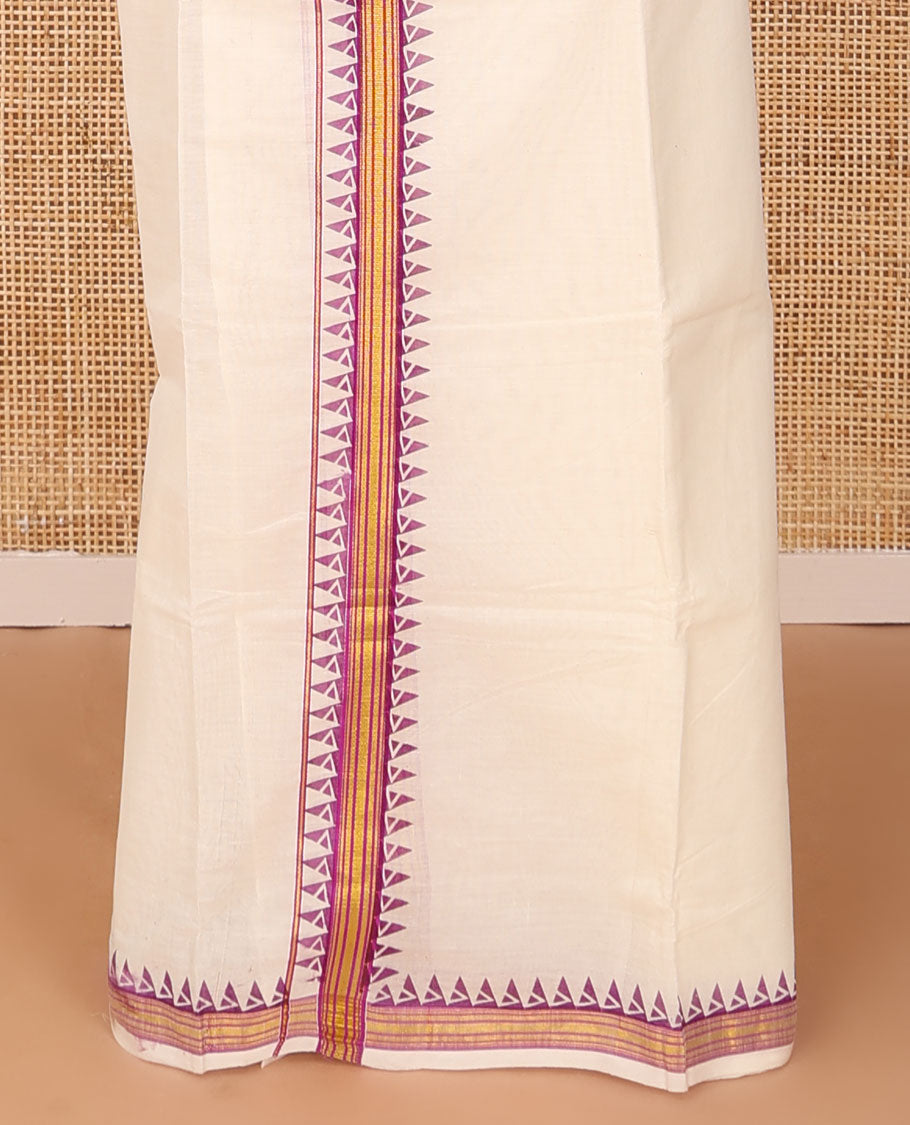Cream plain Kerala mundu set with contrast striped temple pink border