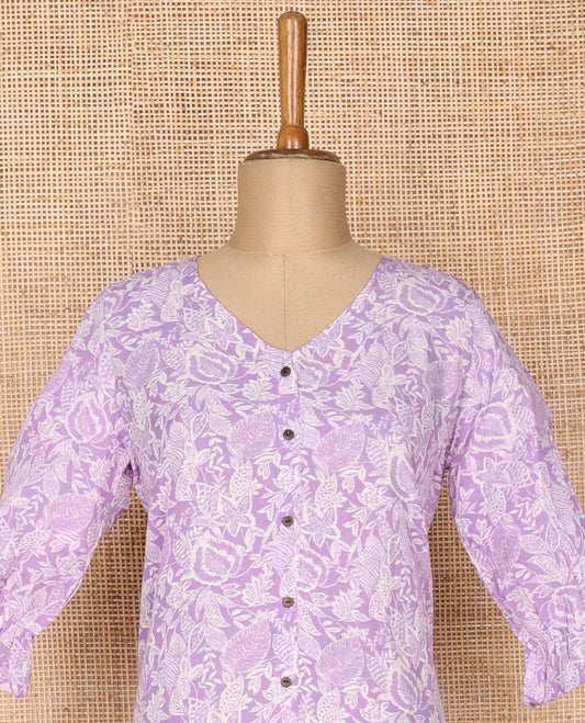 Lavender floral printed round neck , 3/4 th sleeve , below knee lenght kurti with straight pants