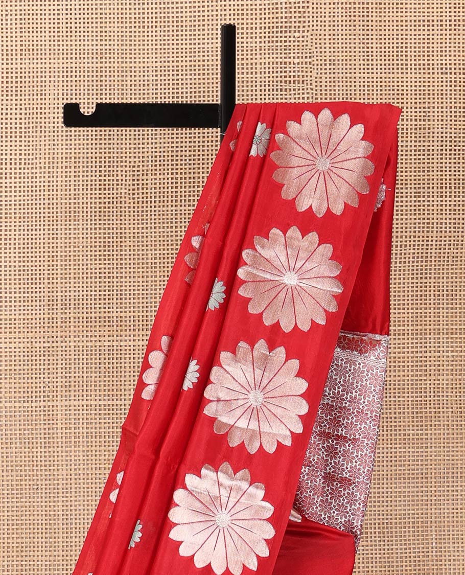 Borderless red flower buttas raw mango silk saree, self-pallu of floral designs