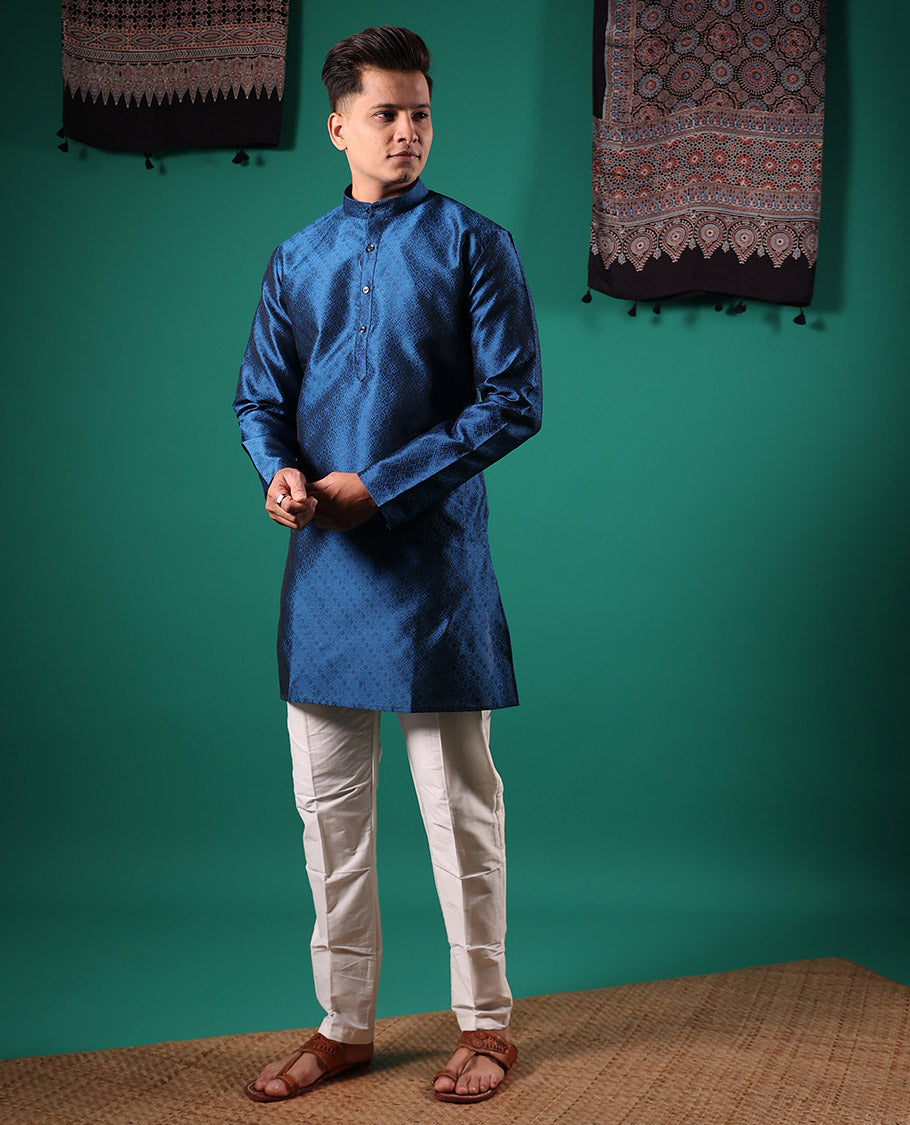 Blue ogee patterned embossed full-sleeved kurta