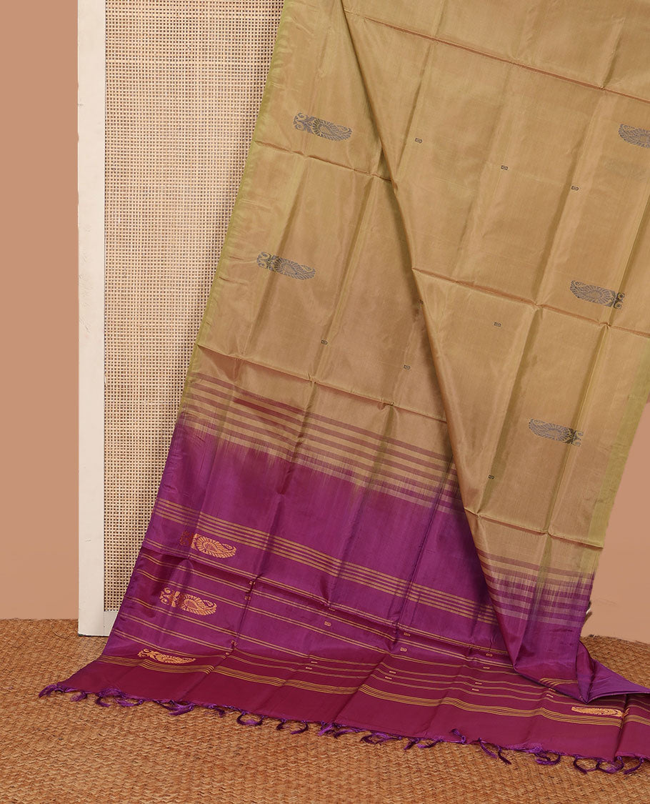 Borderless manthulir green paisley buttas banana pith saree, contrast pallu of paisleys