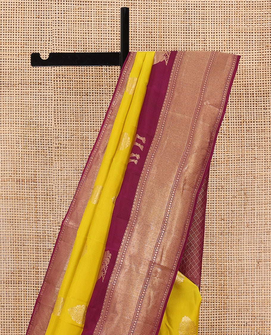 Yellow zari buttas silksaree,contrast big zari border of thilakam,banaras,paisa,mayil kann,mayil & yaali & zari-rich jaal pallu