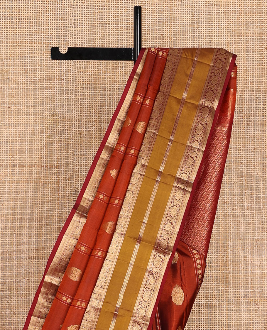 Orange zari buttas silk saree, contrast rettai pettu border of banaras,neli,mayil kann,mayil & kodi visiry designs & pallu of jaal design