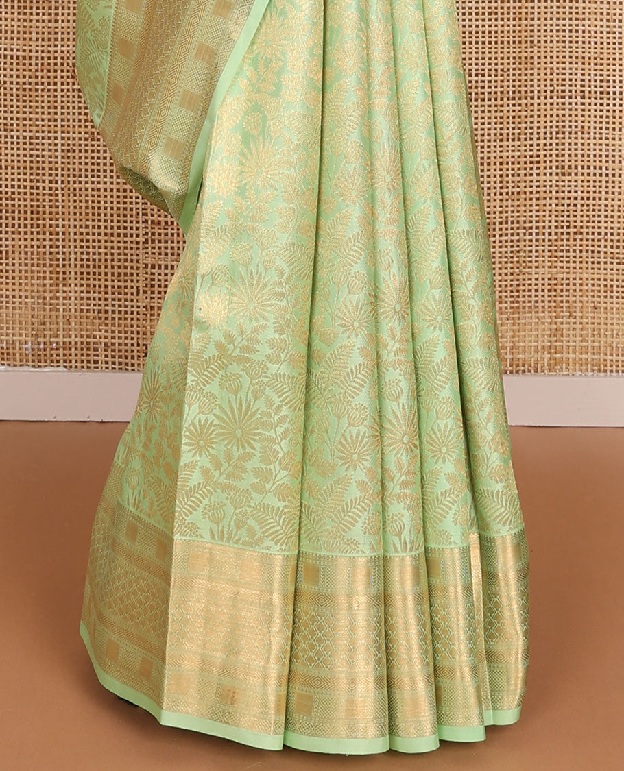 Green jacquard wedding silk saree, intricate pallu & zari border of thilakam,bentex,kathir,diamond & laddu kamalam