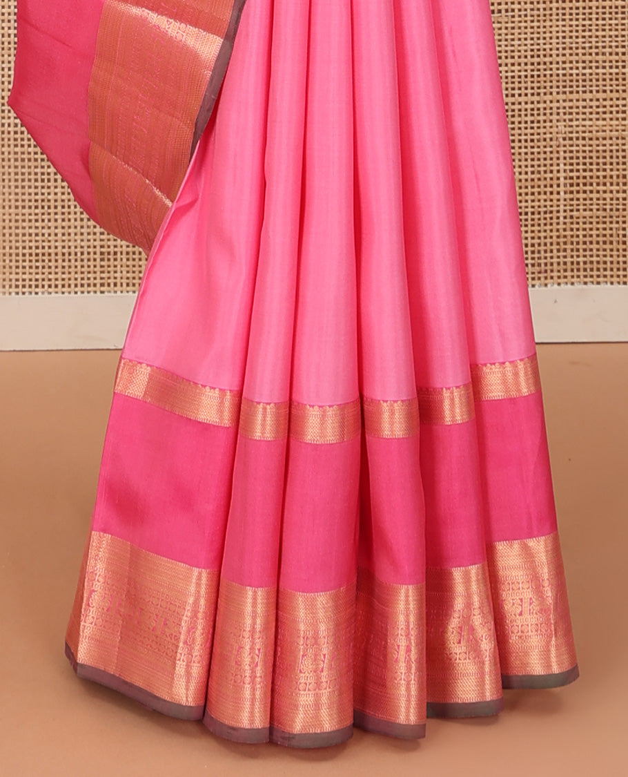 Pink plain Kanchipuram silk saree, contrast rettai pettu border of muthu, kathir, kuyil kann,rudraksham, mayil, and kuthirai designs, and mayil kann pallu
