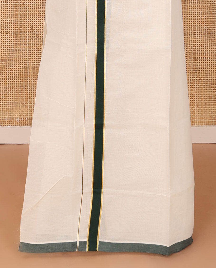 Cream plain Kerala mundu set with contrast deep forest green border