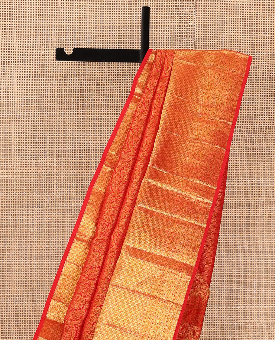 Red jacquard wedding silk saree, zari border of rekku, and paiyaadi kattam, and jaal pallu