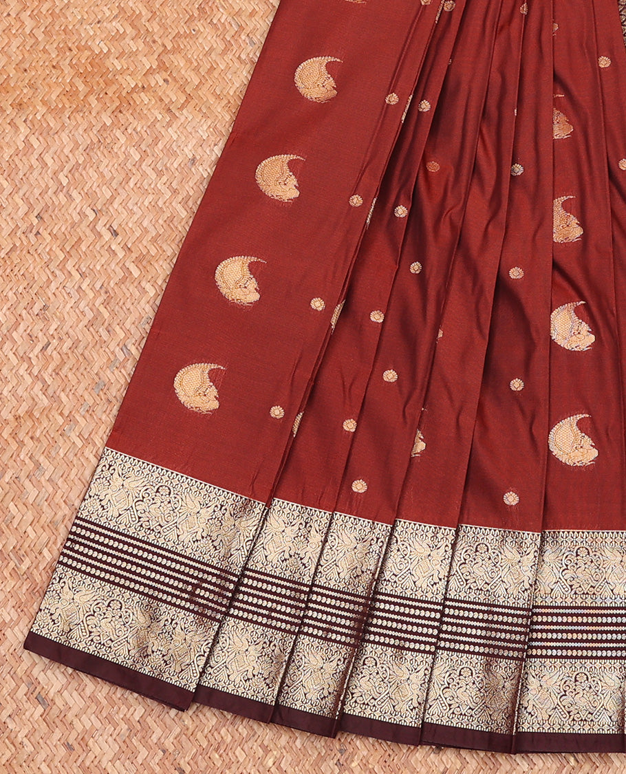 Brown Budget Silk Saree, Artfully Woven with Peacock Buttas All Over Its Body, Complemented by Contrast Traditional Zari Designs Woven Border, Grand Jaal Pallu and Paired with a Contrast Blouse