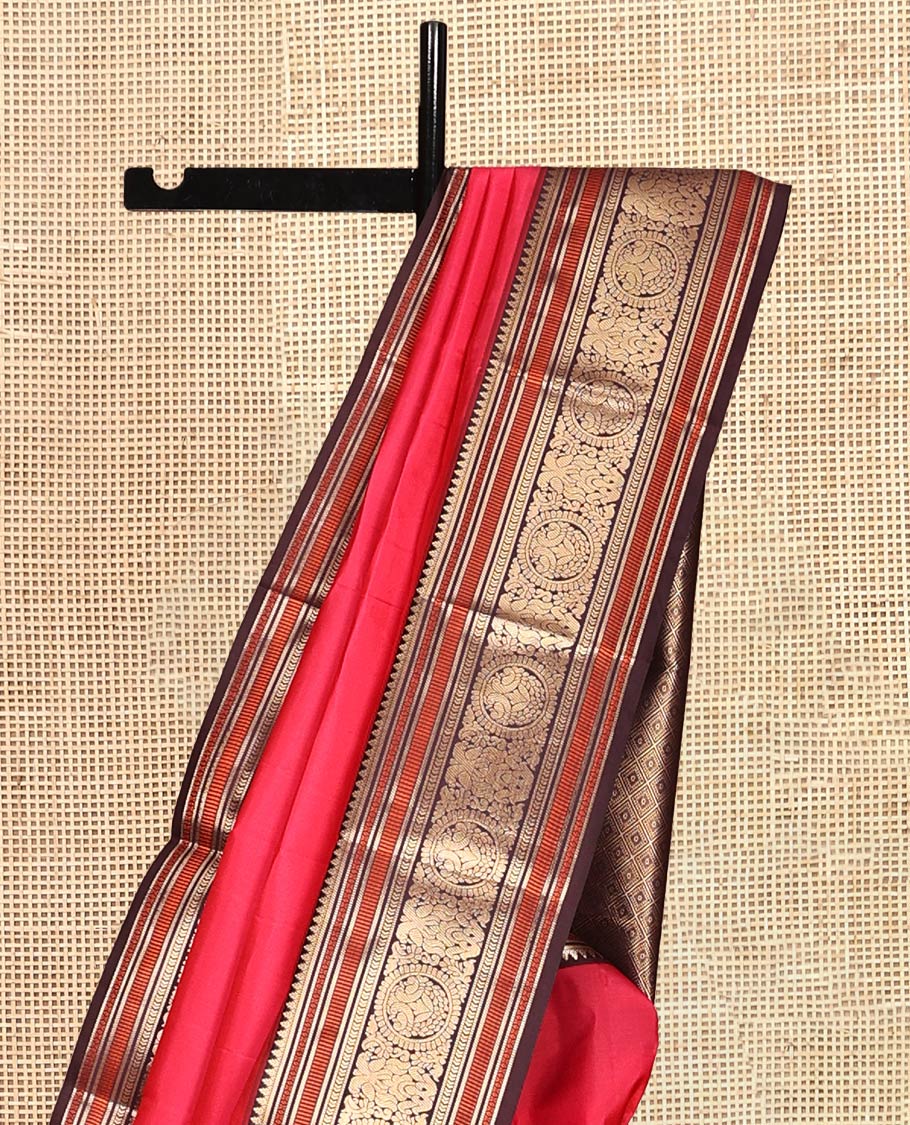 Red Plain Vasundhara Lite Silk Saree, Complemented by a Contrast Border of Banaras, Diamond, Muthu, Kathir, and Round Mayil Designs, Grand Jaal Pallu, and Paired with a Contrast Blouse