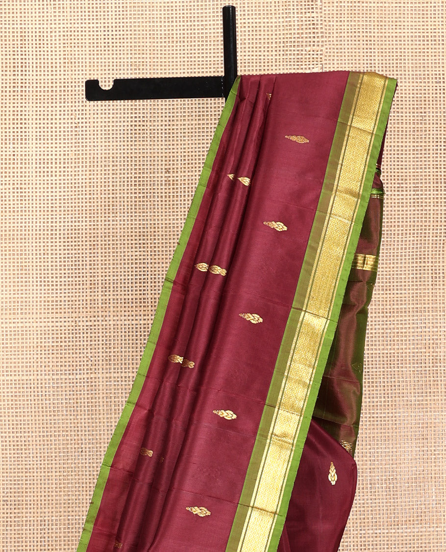 Maroon Kanchipuram Silk Saree, Mesmerized with Zari Buttas, Contrast Border of Banaras, and Mayil Kann, Zari Design Pallu, and No Blouse