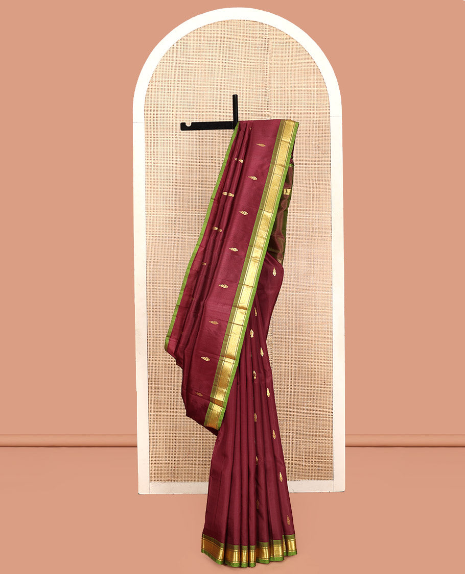 Maroon Kanchipuram Silk Saree, Mesmerized with Zari Buttas, Contrast Border of Banaras, and Mayil Kann, Zari Design Pallu, and No Blouse