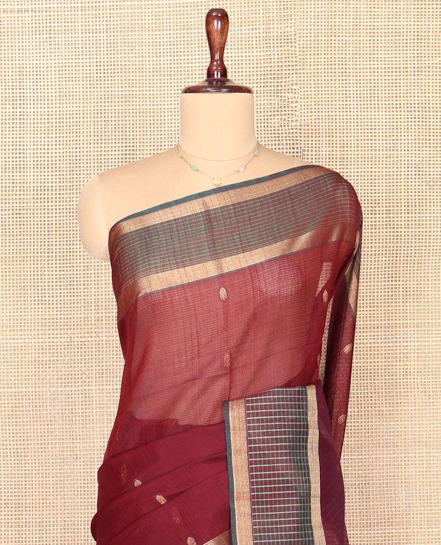 Maroon Silk Cotton Saree, Woven with Zari Buttas, Complemented by a Contrast Checked Border, Intricately Designed Pallu, and a Contrast Blouse