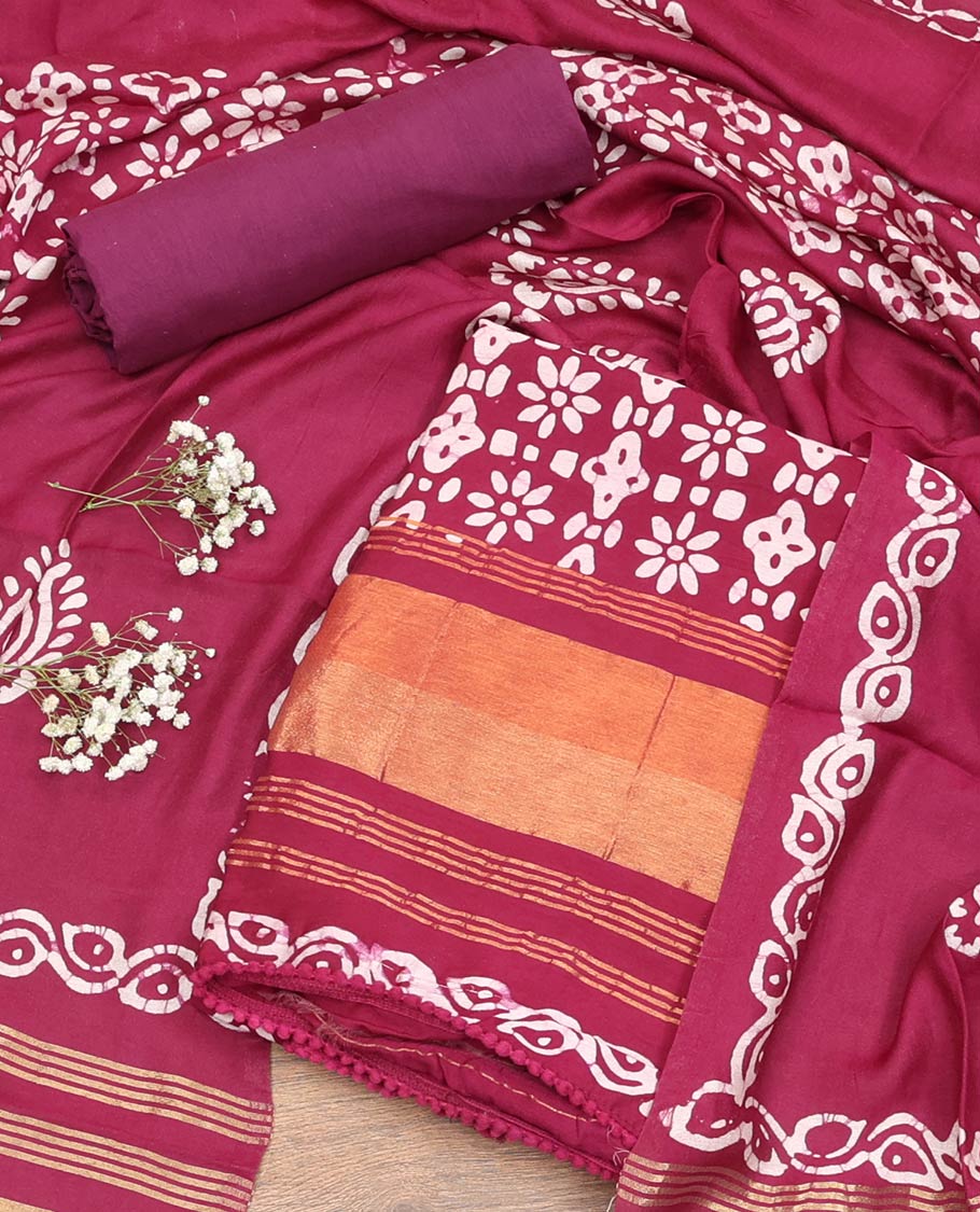 Magenta Material Chudidar Set, Adorned with Batik Printed Chanderi Cotton Top, a Plain Cotton Bottom, and Paired with Batik Printed Chanderi Cotton Dupatta