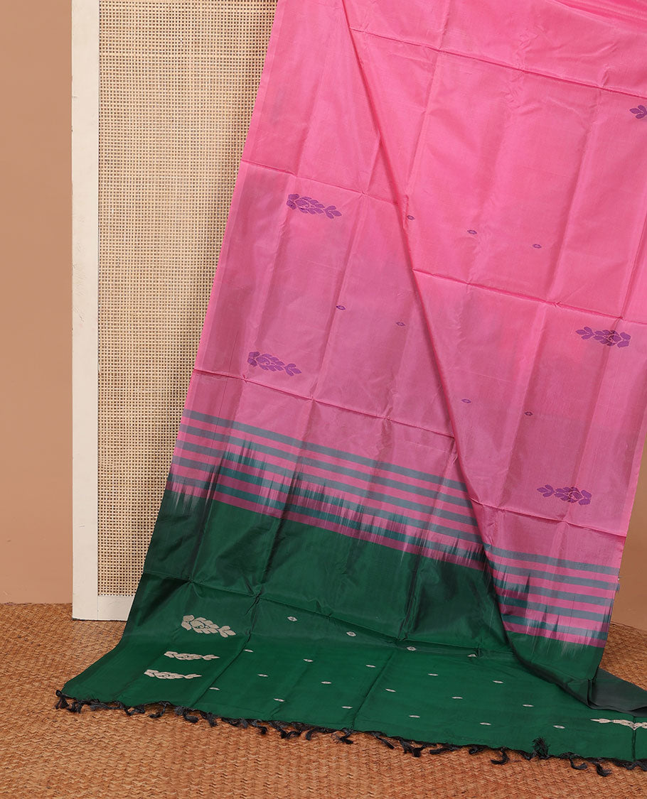 Borderless pink paisley buttas banana pith saree, contrast pallu of paisley buttas