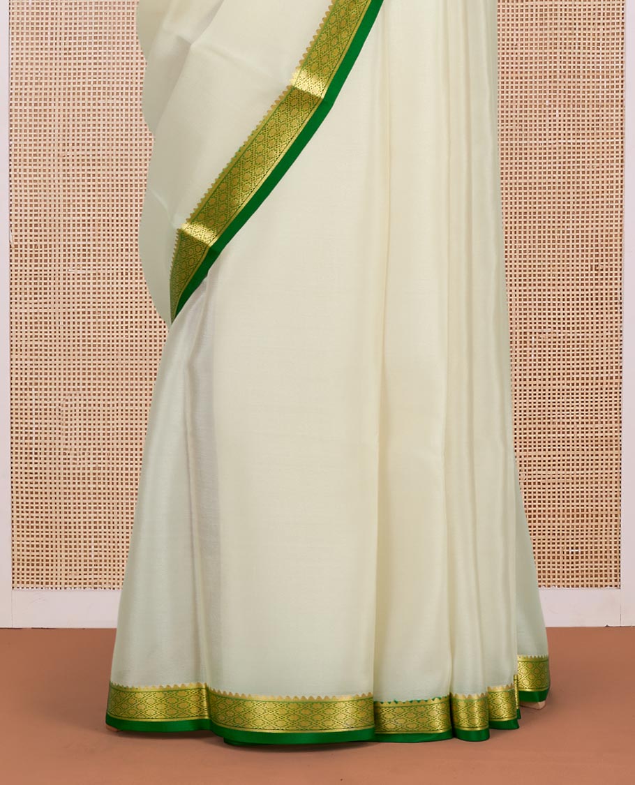 White Plain Mysore Silk Saree, Complemented by a Contrast Traditional Zari Design Border, Zari-Striped Pallu, and Paired with a Contrast Blouse