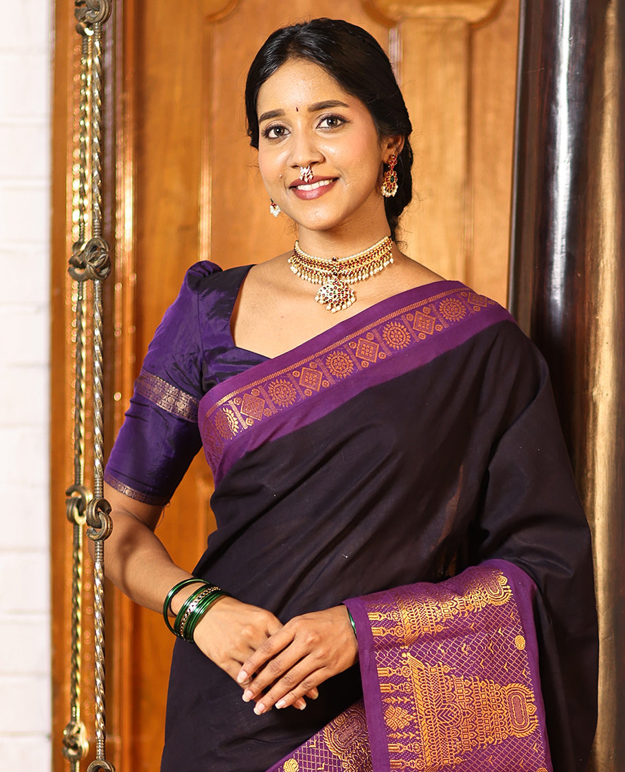 Black Plain Sungudi Cotton Saree