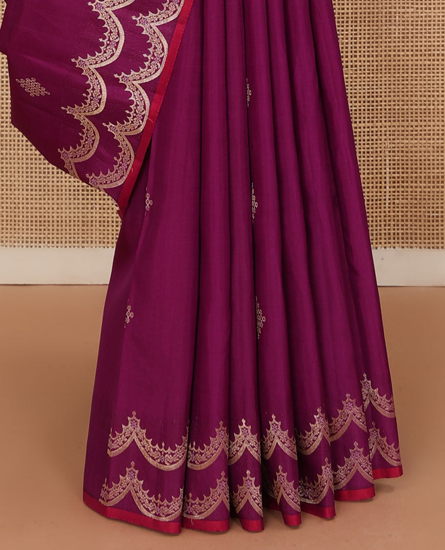 Purple kolam buttas Kanchipuram silk saree, zari scallop border & pallu of scallop vanki designs in zari