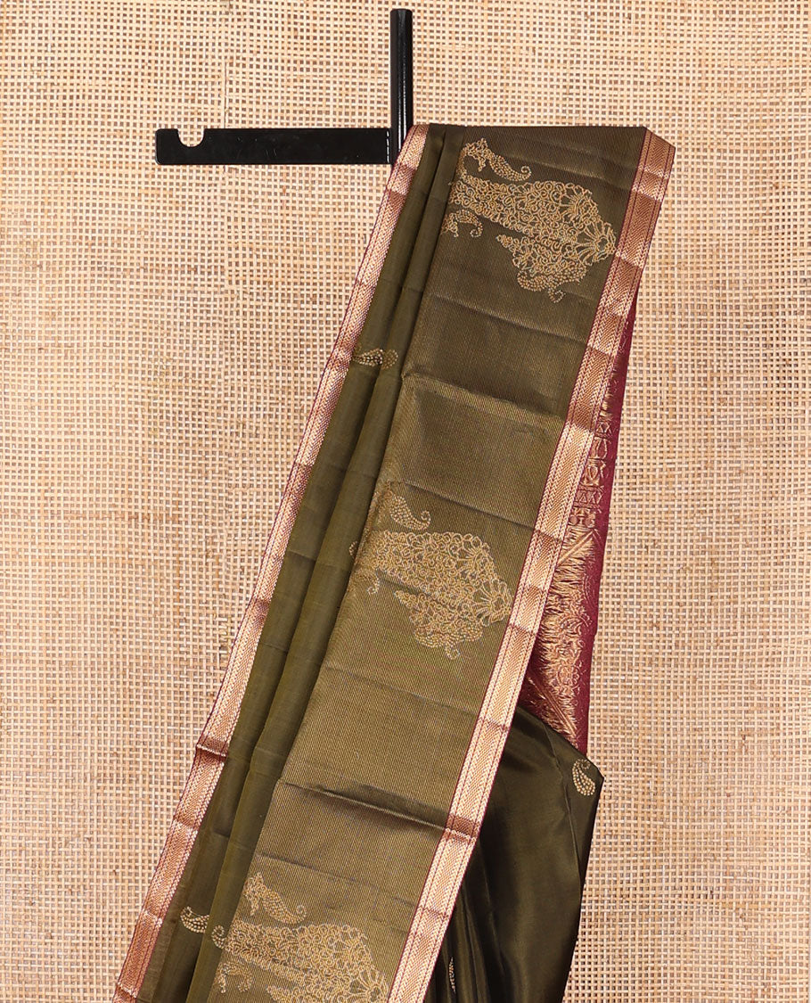 Green manga buttas soft silk saree, contrast kathir & bentex design piping border & pallu of Mughal-style floral designs