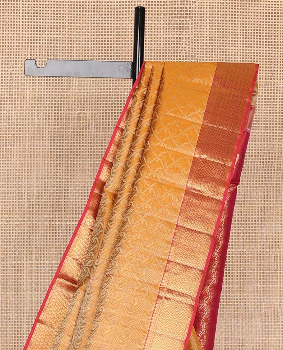 Brown jaal design silk saree with contrast border of thilakam mokku, paun, vanki design & ogee desogn pallu