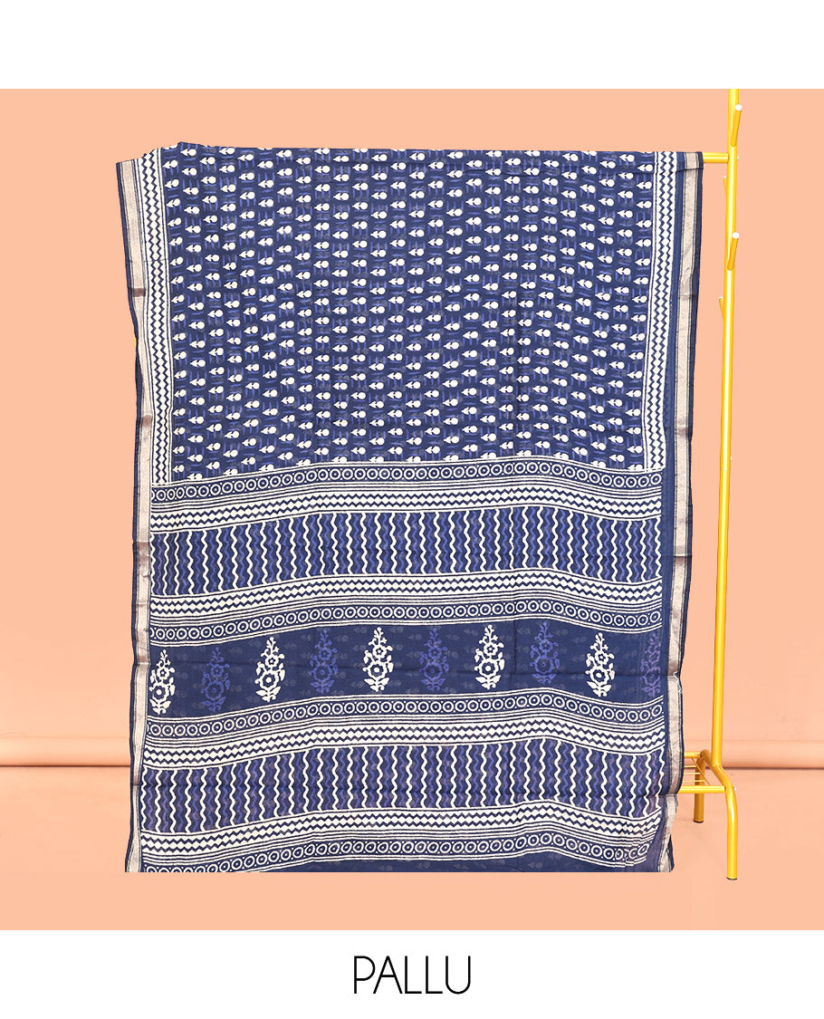 Blue Mul Mul Cotton Saree, Accentuated with Floral Buttas, a Piping Border, Geometric Printed Pallu, and a Matching Blouse