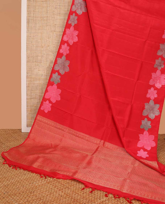 Borderless Red kancheepuram silk saree with floral design & floral design pallu