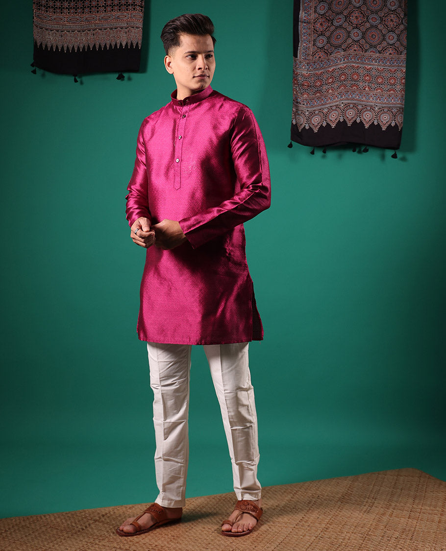 Maroon peacock eye style diamond pattern embossed full-sleeved men's kurta