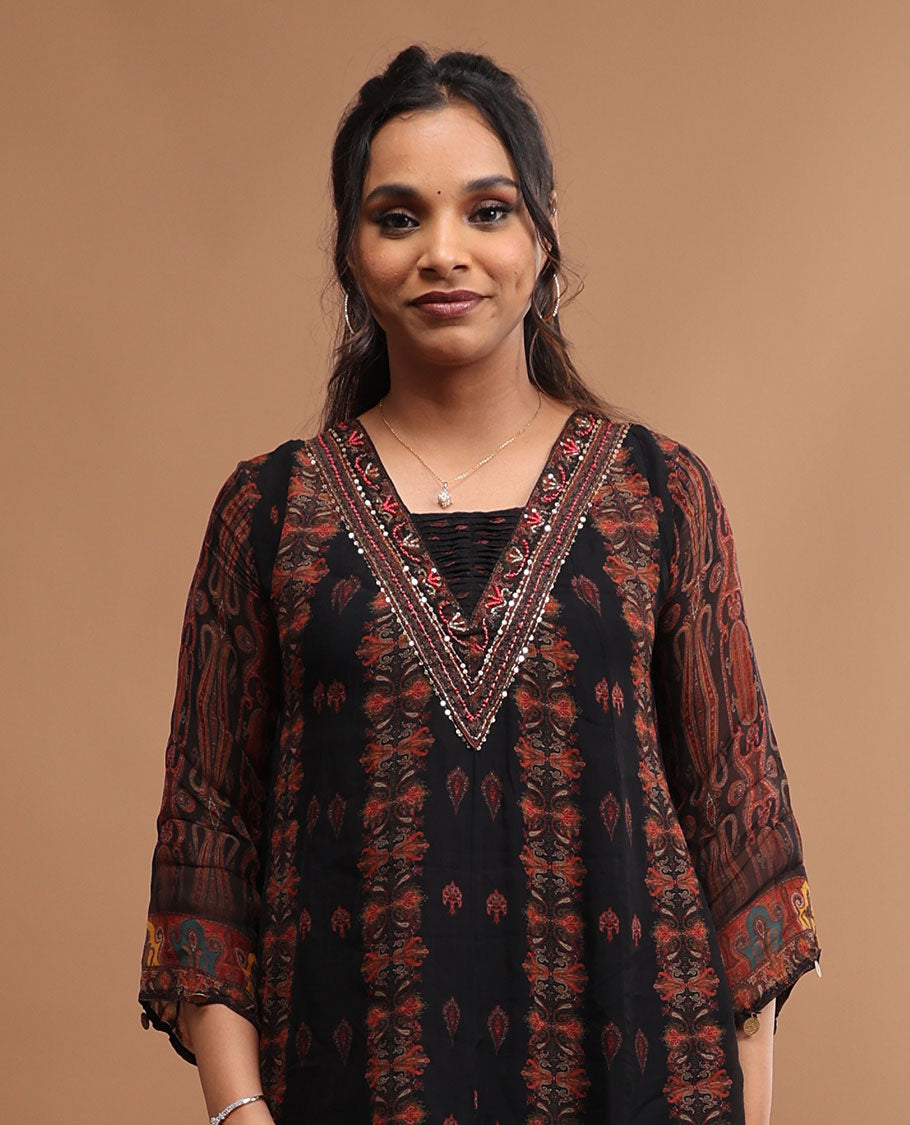 Twara black floral design v neck , 3/4 th sleeve , below knee length kurti with striaght pants floral dupatta
