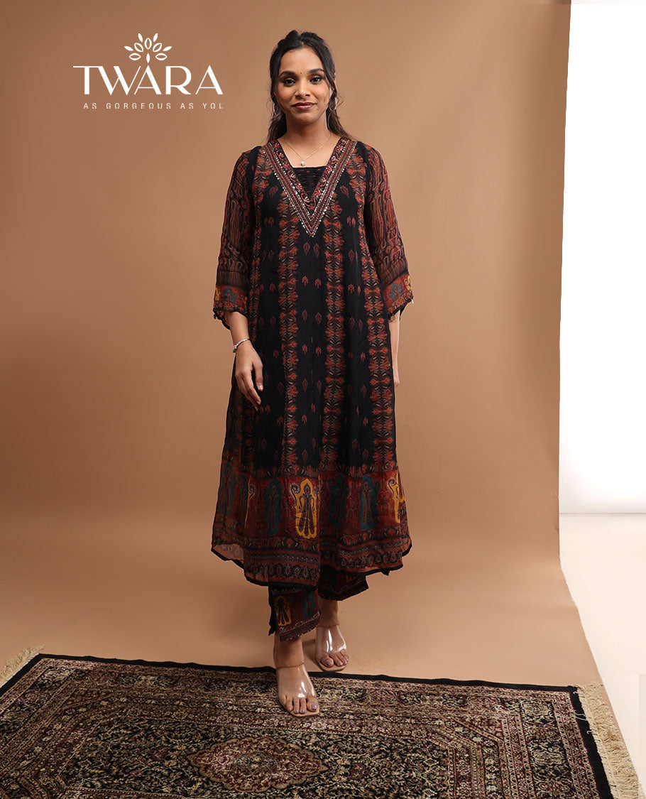 Twara black floral design v neck , 3/4 th sleeve , below knee length kurti with striaght pants floral dupatta