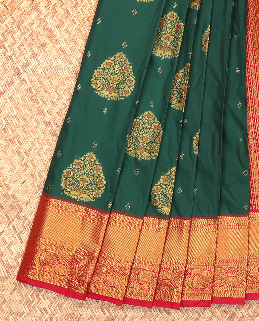 Green Budget Silk Saree, Adorned with Zari Buttas, Complemented by a Contrast Traditional Zari Border, Grand Pallu, and Contrast Blouse