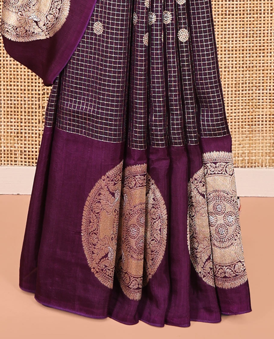 Dark Purple H O-Silk Saree, Beautifully Decked up with Zari Buttas and Zari Checks On Its Body, Accentuated with Contrast Big Chakram Motifs Woven Border, Grand Jaal Design Woven Pallu, and Paired with a Checked Blouse