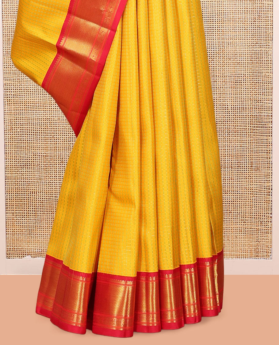 Yellow Checked Kanchipuram Silk Saree, Contrast Korvai Border of Salngai, Muthu, Zari Stripes, Mayil, and Manga Design, Jaal Pallu, and a Contrast Blouse