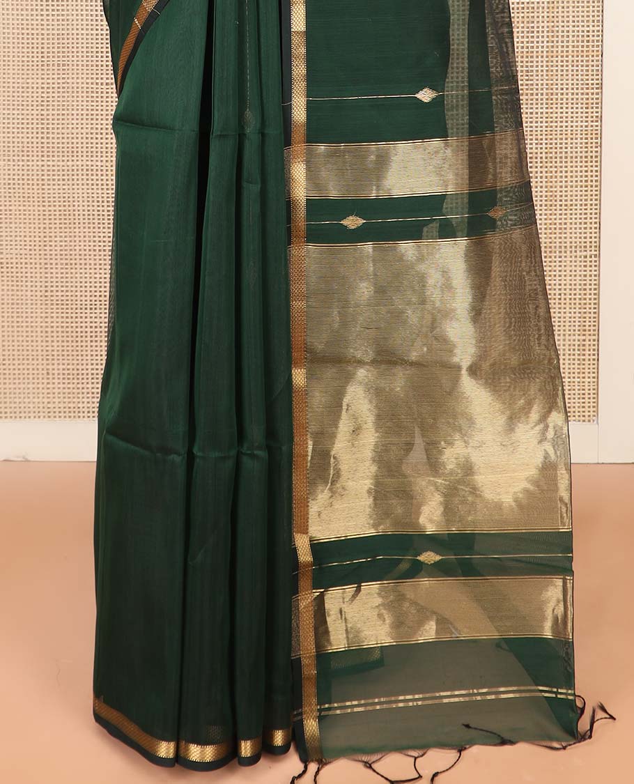 Green Maheshwari Cotton Saree Highlighted with Diamond Stripes, Subtly Sparkled with Zari Border, Pallu Scintillated with Gleaming Zari Stripes, and Paired with a Matching Blouse