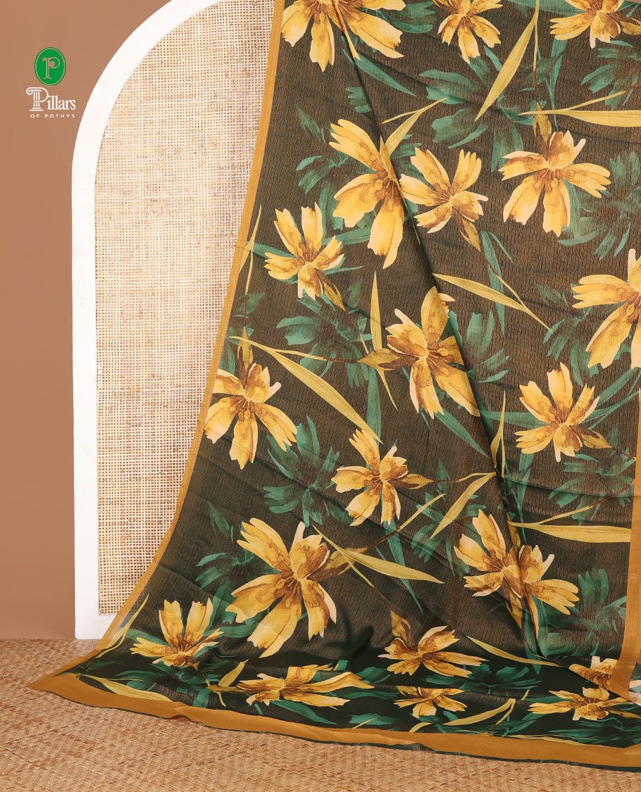 Borderless Green floral digital print brasso saree with self pallu along with printed blouse