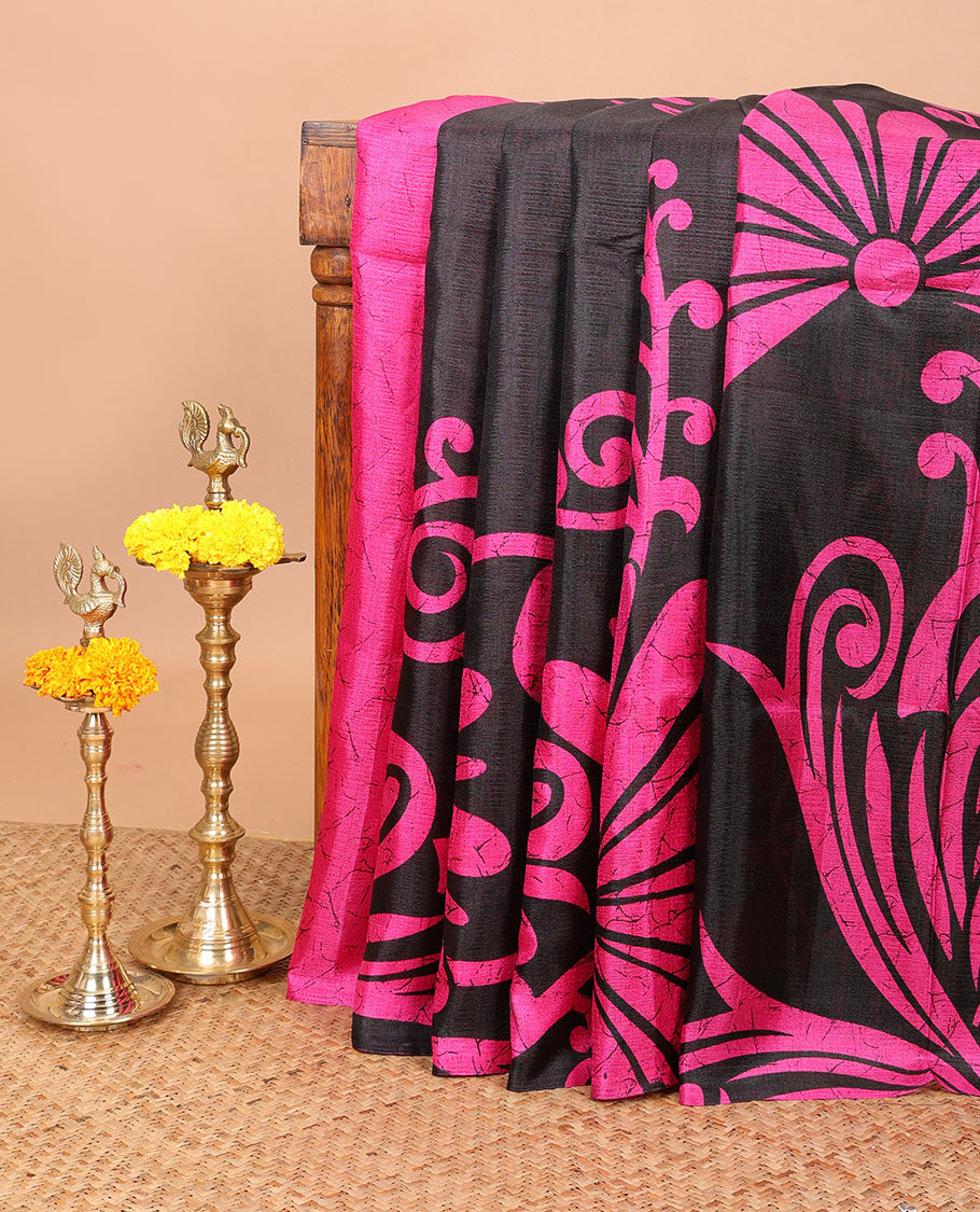Black with pink geometric design khadhi saree with self border & solder pallu along with contrast blouse