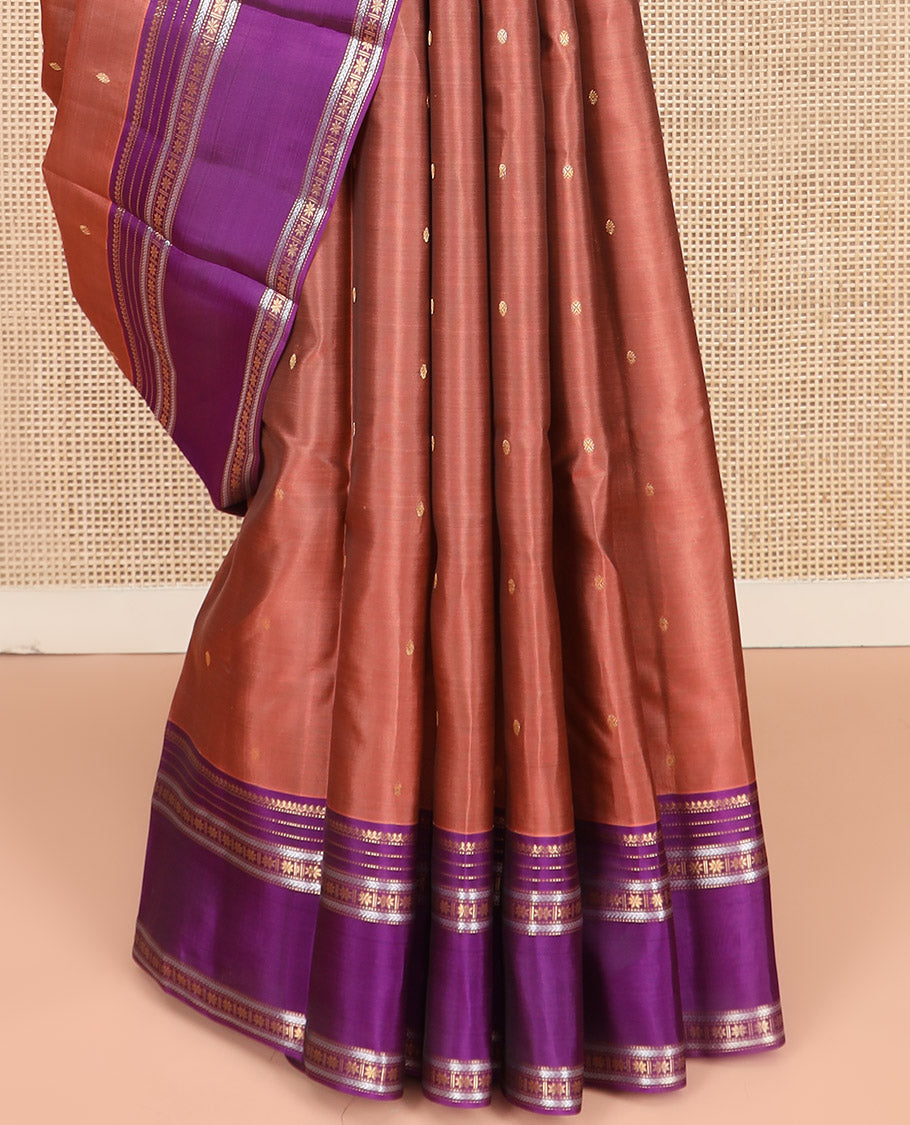 Rust Vasundhara Lite Silk Mix Saree Adorned with Rudraksham Buttas, Complemented by Contrast Varisai Pettu Border of Thilakam Mokku, Muthu, Kathir, and Star Vanki Designs, Pallu of Jaal Designs, and Paired with a Contrast Blouse