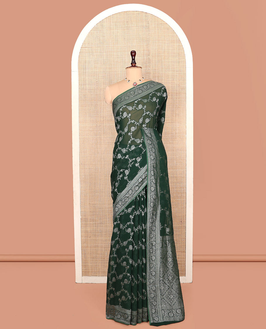 Green Georgette Saree, Adorned with Floral Jaal Jacquard, Highlighted by Floral Creeper Border, Grand Jaal Pallu, and a Matching Blouse