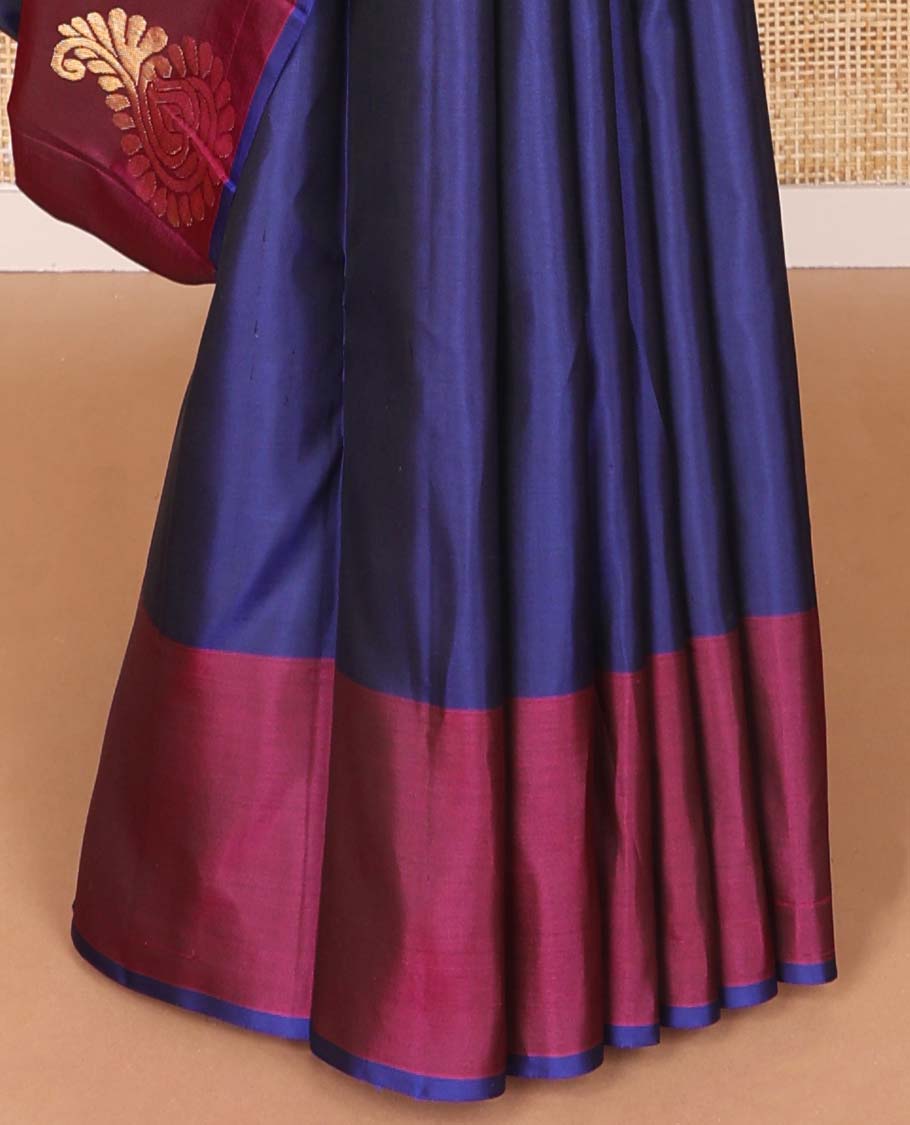 Dark blue buttas kancheepuram silk saree with contrast manga design border & floral design pallu