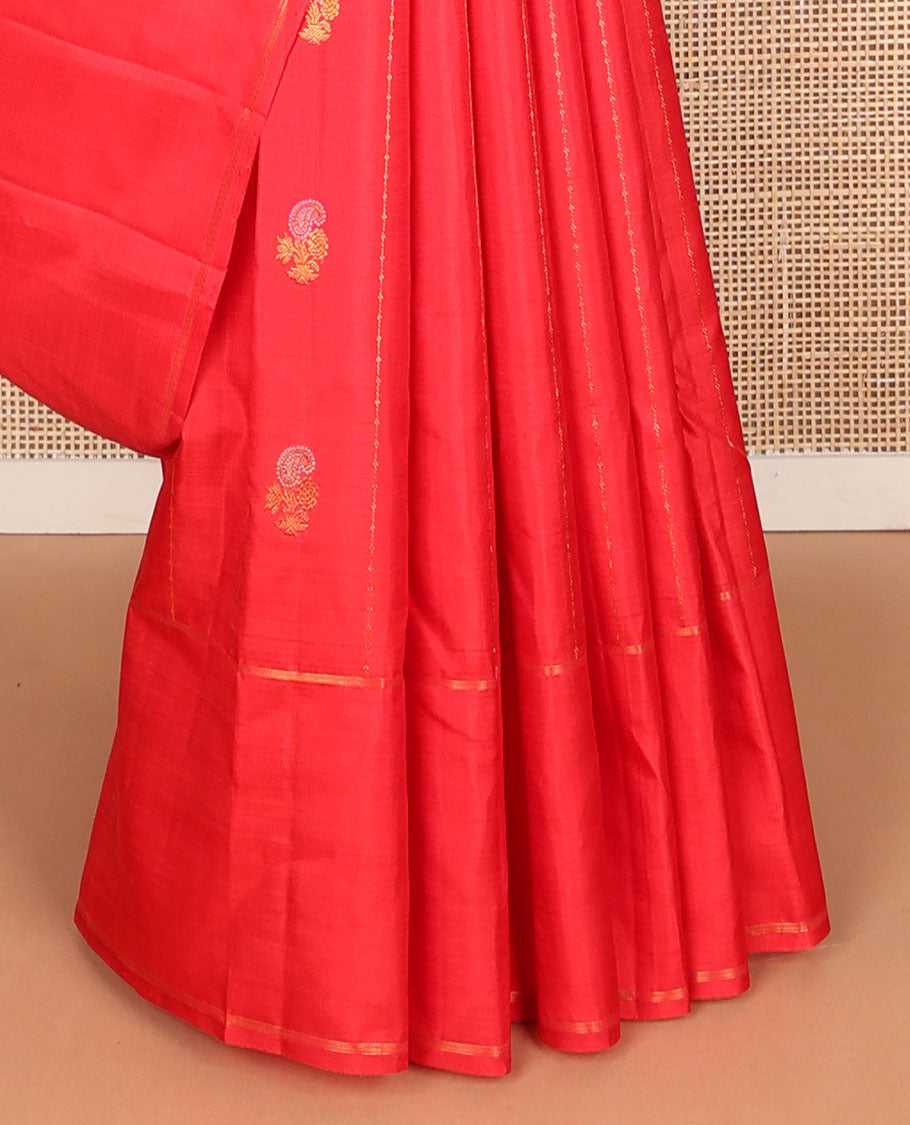 Borderless red kanchipuram silk saree with zari designs, zari-rich jaal pallu