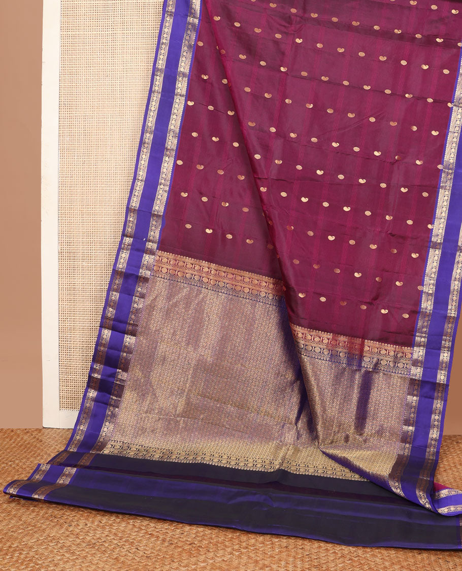 Purple manga & poun buttas Kanchipuram silk saree, contrast rettai pettu border of salngai,godhumai kann,manga,neli & rudraksham & jaal pallu